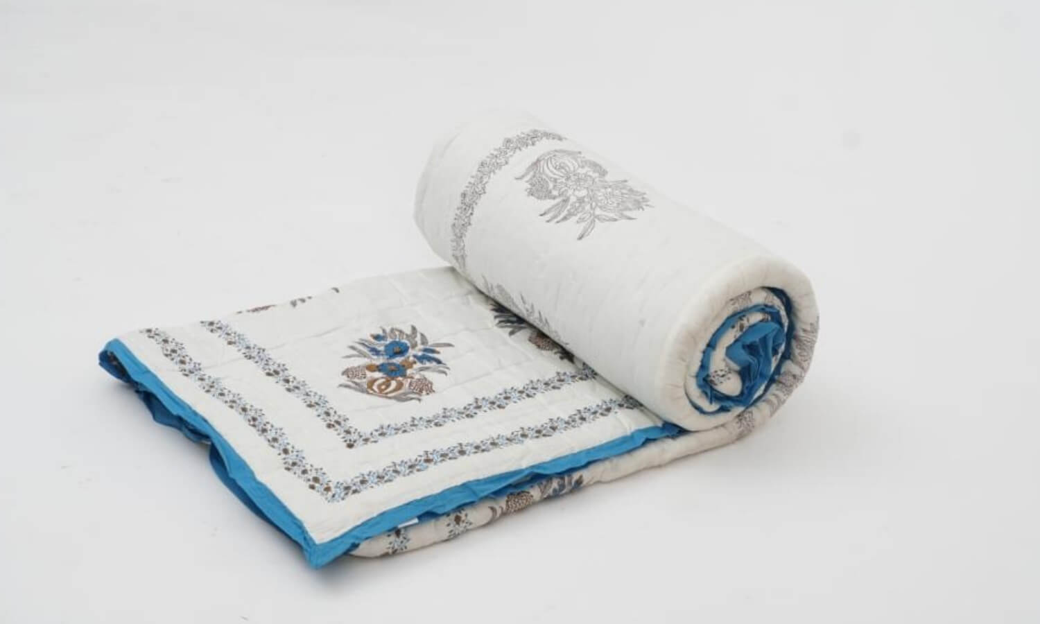 Hand block printed organic cotton quilt | Myyra Jaipur