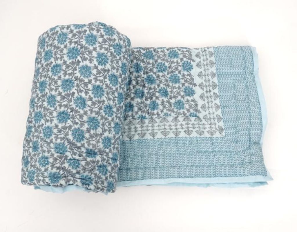 Hand block printed organic cotton quilt from Jaipur | Myyra