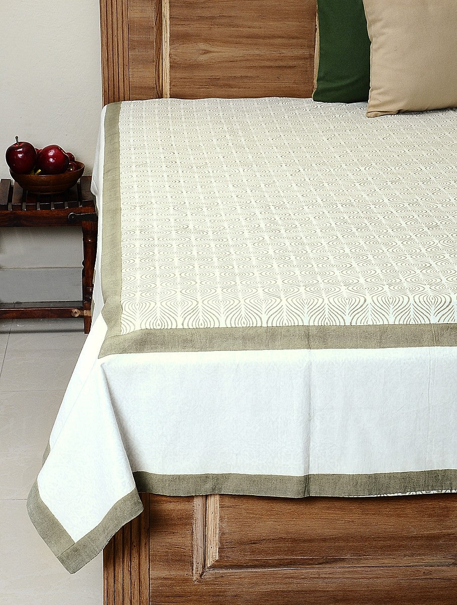 White hand block printed organic cotton bed cover | Myyra Jaipur