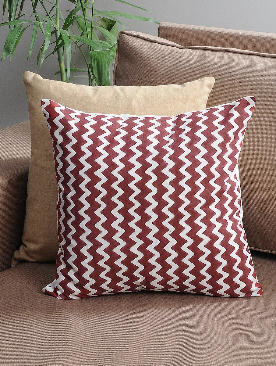 Maroon hand block printed organic cotton cushion cover with zigzag pattern | Myyra Jaipur
