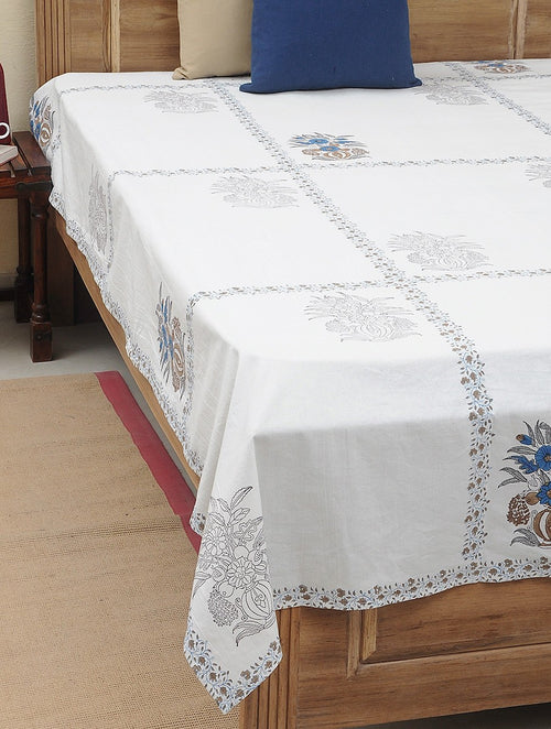 Hand block printed organic cotton bed cover with ghamla pattern | Myyra Jaipur